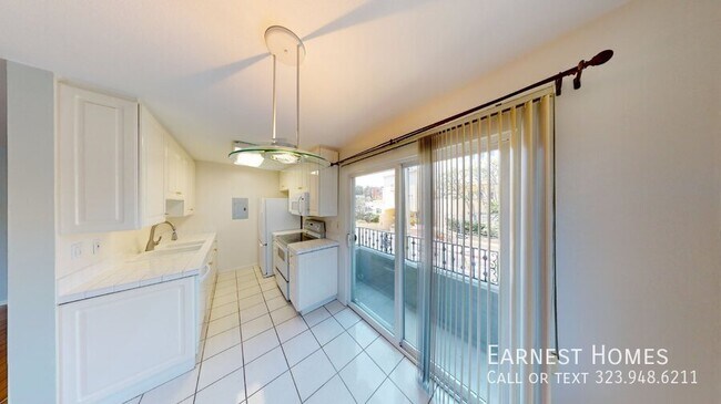 Photo - 2308 Schader Dr Unidad 102