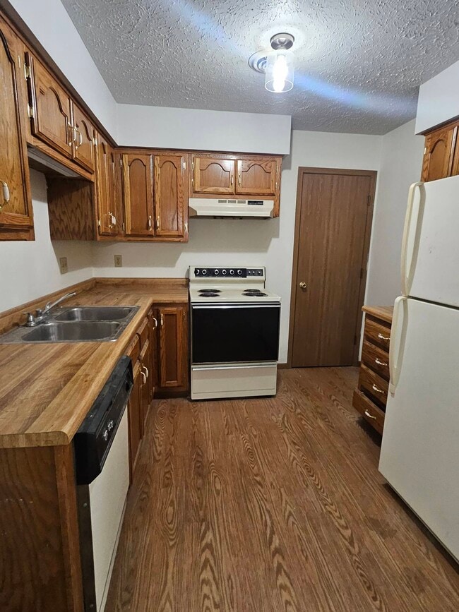 Photo - 115 Holly Dr