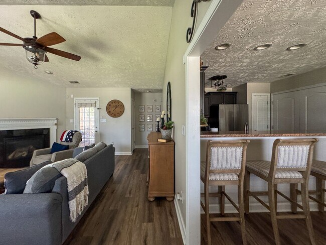 Photo - Beautiful 4 Bed 2 Bath Westgate Home with Community Amenities