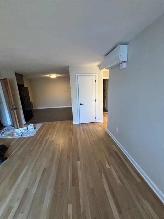 Building Photo - 16 Walnut St Unit B1