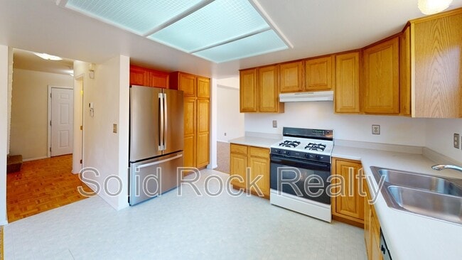 Photo - 2635 Leoti Dr
