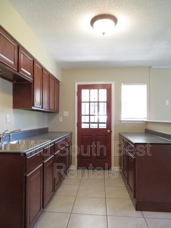 Photo - 5656 Myers Rd