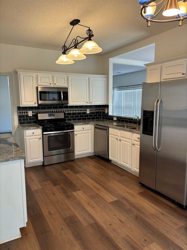 Photo - 1718 Bentridge Dr NW House