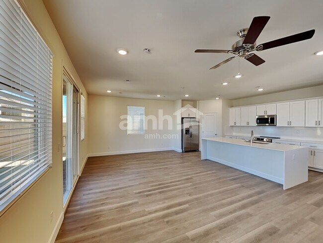 Photo - 10322 Medusita St