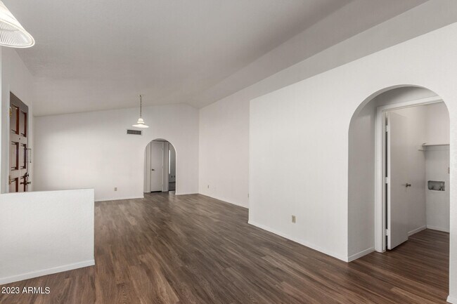 Photo - 7331 W Paradise Dr