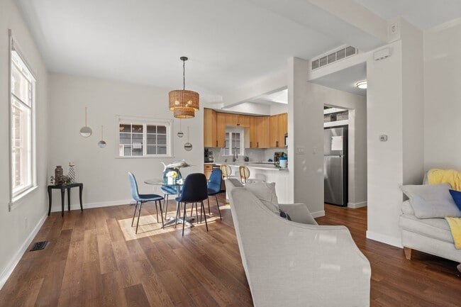 Photo - 5 Bed, 3 Bath Home in York Neighborhood- Fully Fenced Yard