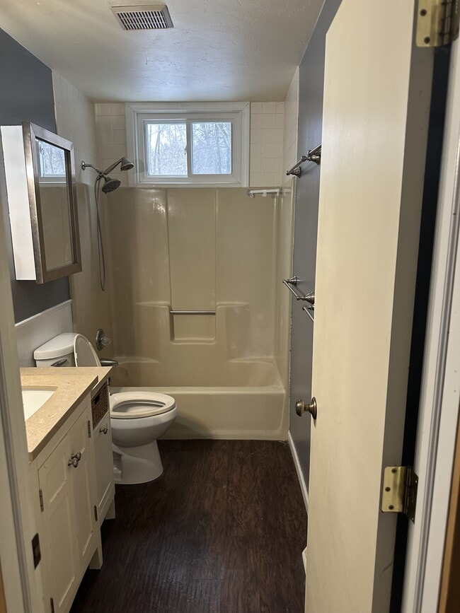 Photo - 9 S 160th Ave