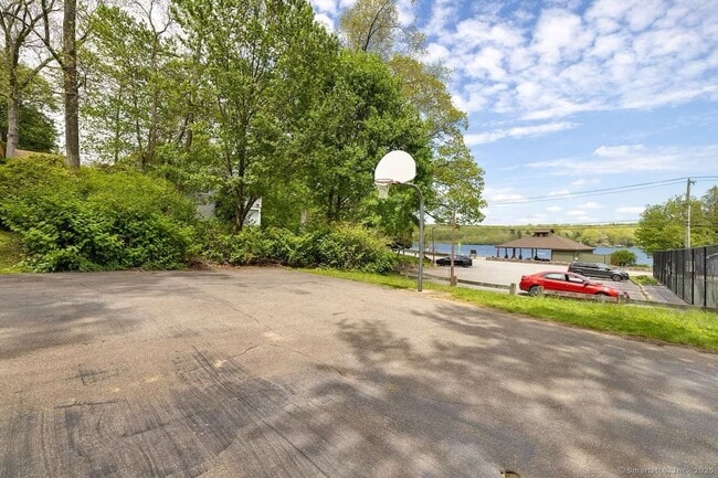 Photo - 76 Ridgewood Rd