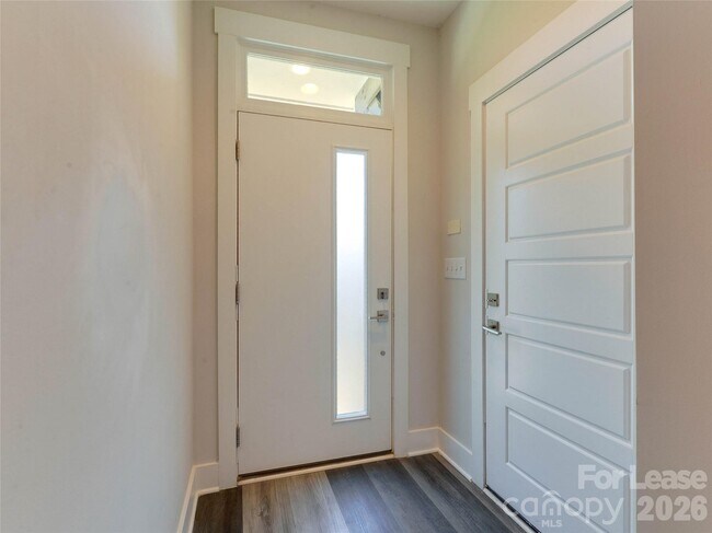 Photo - 606 W End Dr