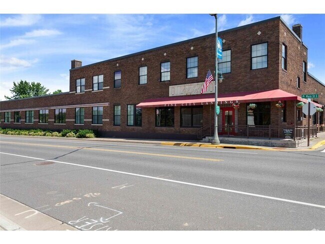 Building Photo - 30 Main St S Unit 8H Rental