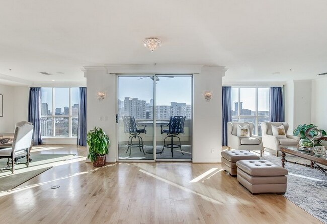 Photo - 3401 Lee Pkwy Unidad 440.5