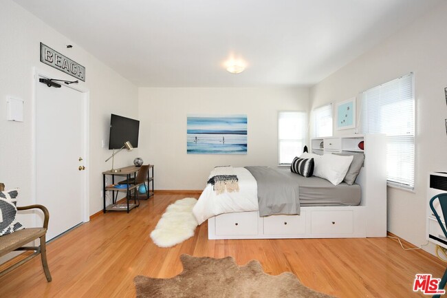 Photo - 26 Breeze Ave Unidad 17