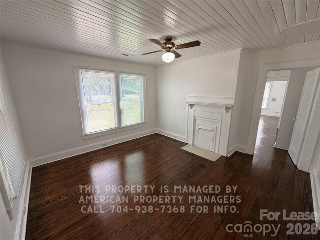 Photo - 1604 Carolina Ave