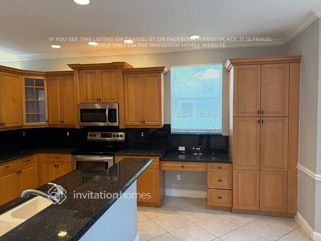 1231 Oakwater Dr