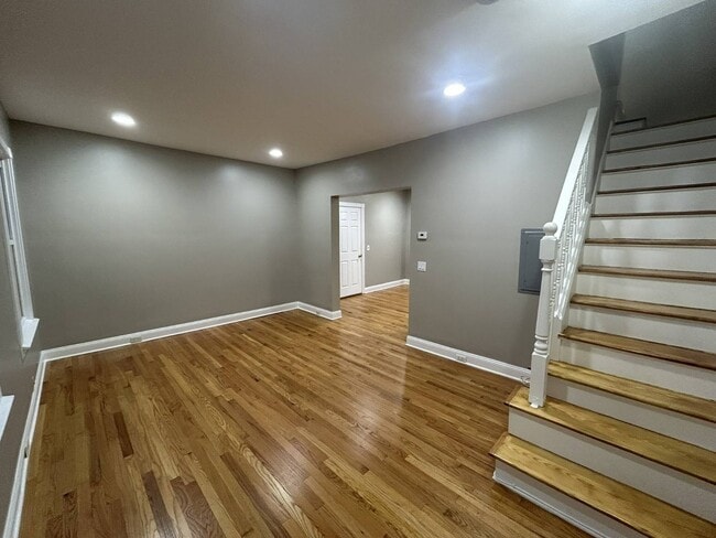 Photo - 42 Vanderbilt Ave