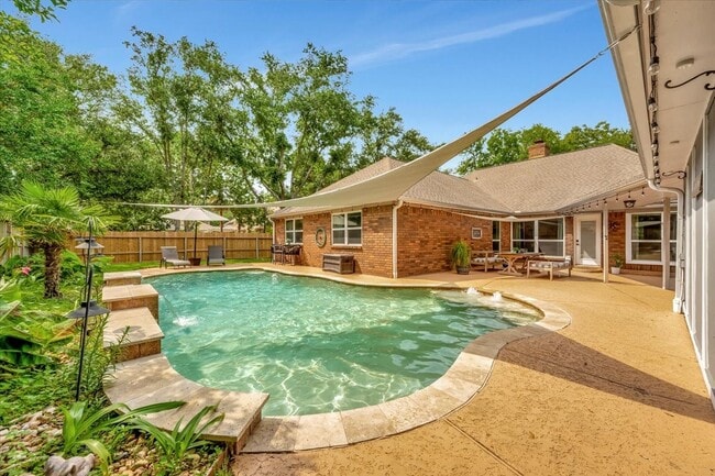 Photo - 15402 Willow Shores Dr