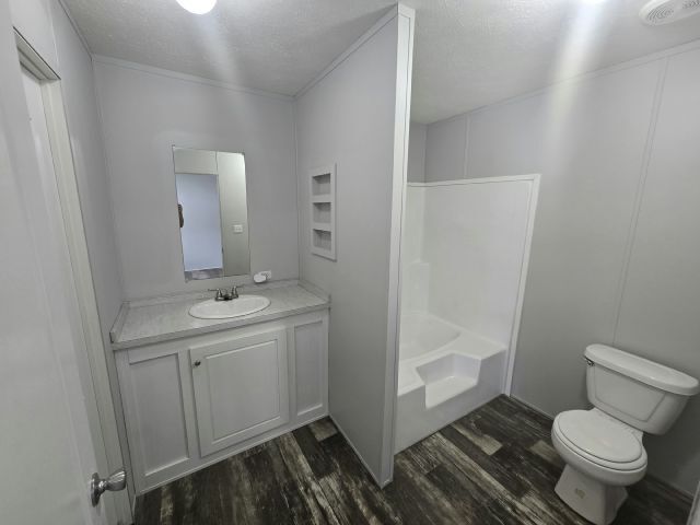 Photo - 1234 Reynolds Rd