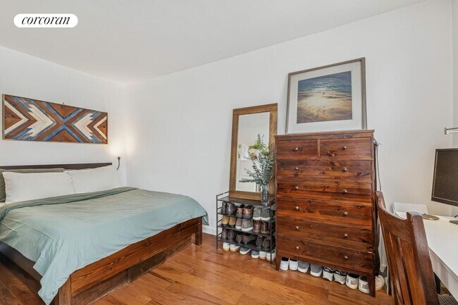 Photo - 200 E 58th St