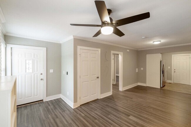 Photo - 930 32nd Ave N