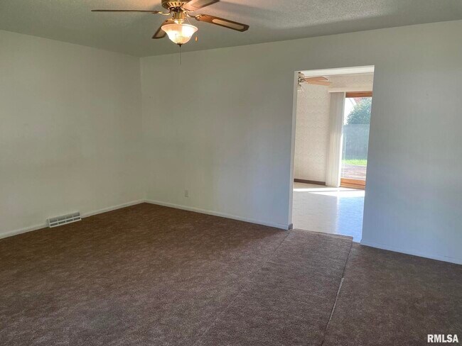 Photo - 4625 Candlelight Dr