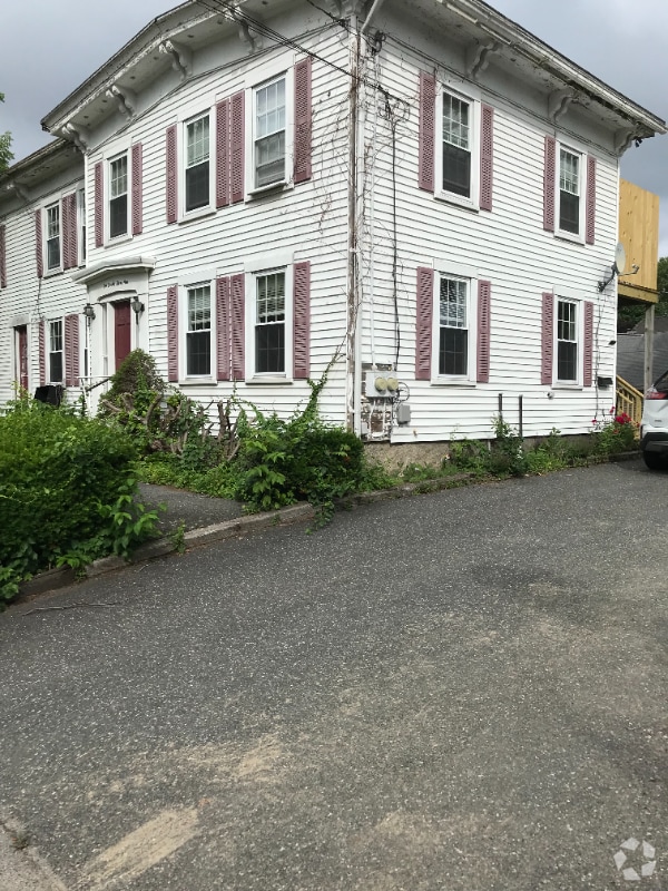 Building Photo - 173 Main St Rental
