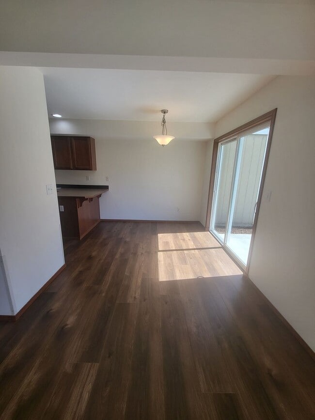 Photo - Hopkins - 9023/25 Unit 9025