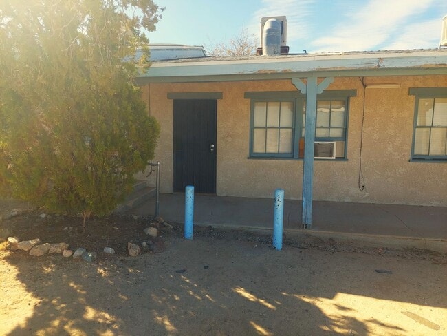 Building Photo - 6555 Indian Cove Rd Unit 6555 Indian Cove 5 Rental