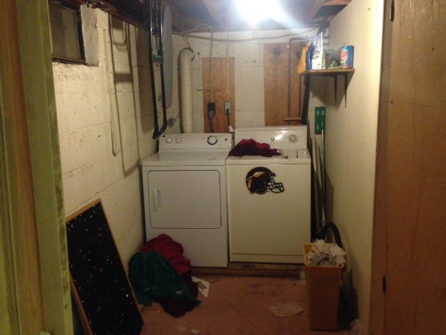 IN-Apt Laundry - 12424 Dewey Rd