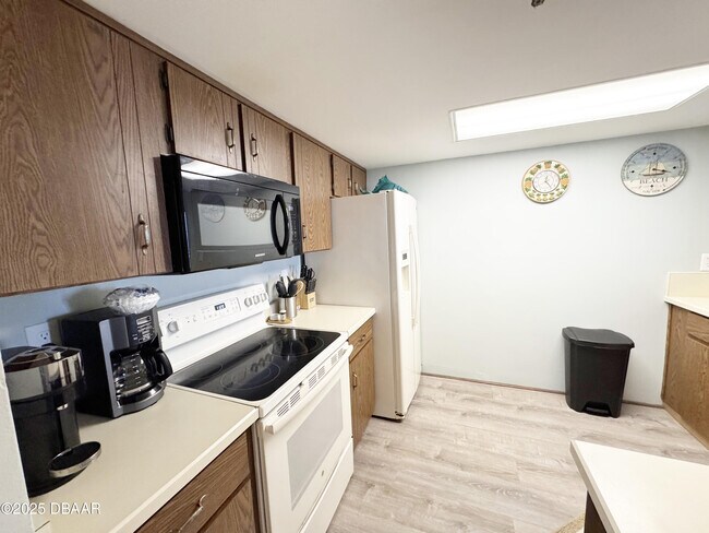 Photo - 3115 S Atlantic Ave Unit 1003