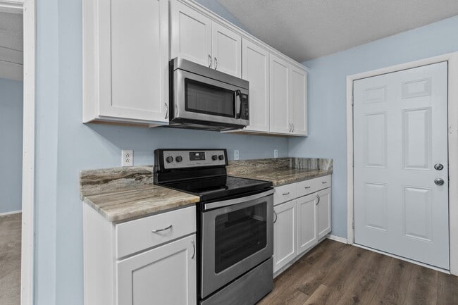 Photo - Virginia Beach End-Unit Townhome