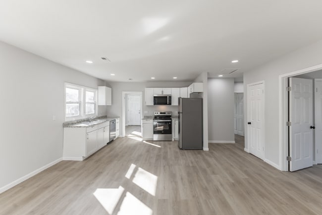 Photo - 1223 2nd St SW