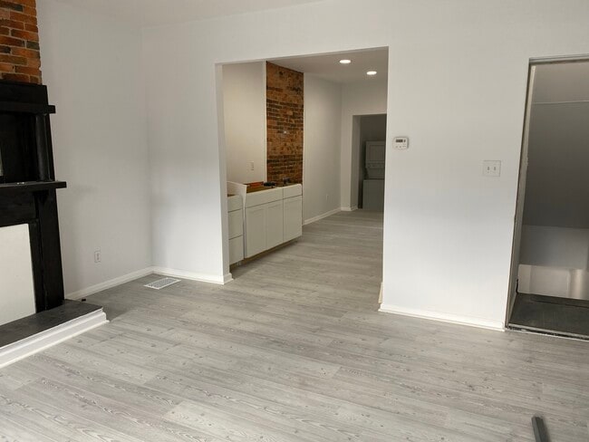 1009 E Carson St Unit 1009 #2 E Carson St