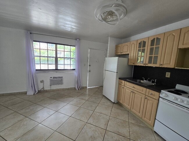 Photo - 345 Michigan Ave Unit 24