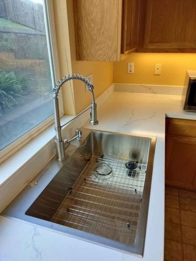 Photo - Beautiful 3 story 5 bedroom 3 bath Home in El Sobrante  ...