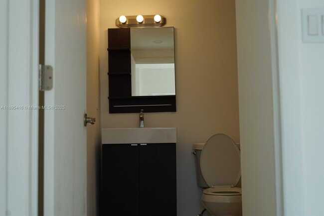 Photo - 1450 NE 147th St