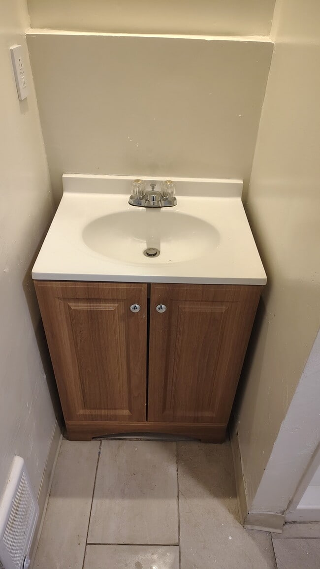 Photo - 5613 Wyalusing Ave Unit 2R