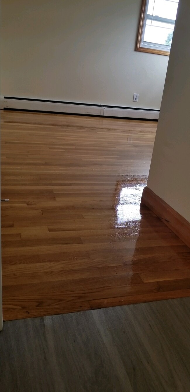 Photo - 3 Paris St Unit 4