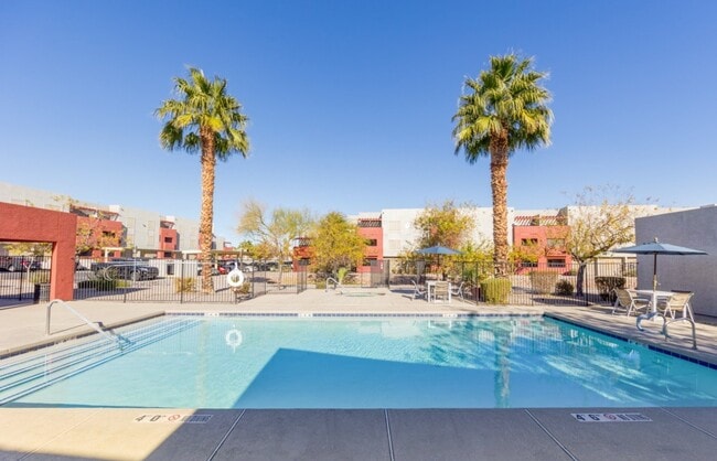 Building Photo - Los Pecos Rental