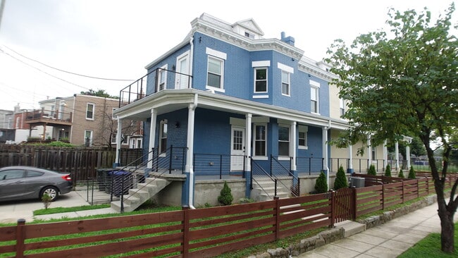 Building Photo - 903 Hamilton St NW Rental