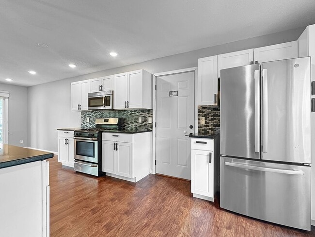 Photo - 2814 Woodridge Ln