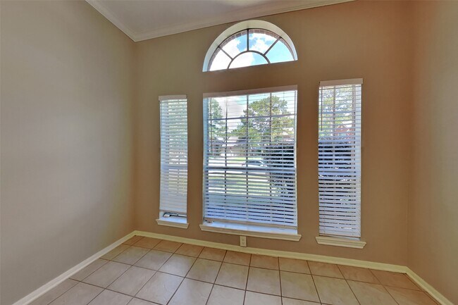 Photo - 7711 Thorncreek Way