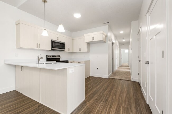 Photo - Lar-13714 S Hanley Ln #HH303 Riverton, UT 84096 Unit 1