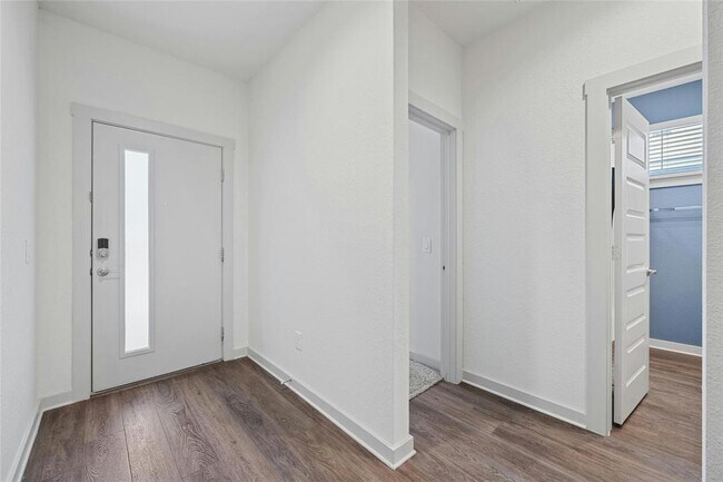 Photo - 141 Parryi Cove