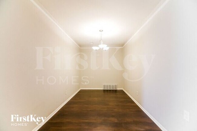 Photo - 6332 Norma St