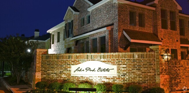 Building Photo - 1204 Lake Pointe Way Rental