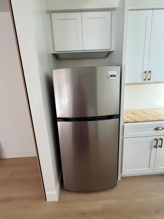 Photo - 210 S Catalina Ave