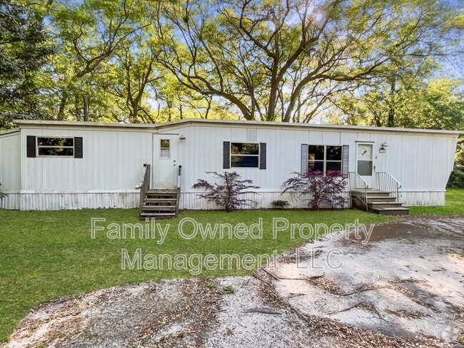 Building Photo - 1735 E Avalon Cir Rental