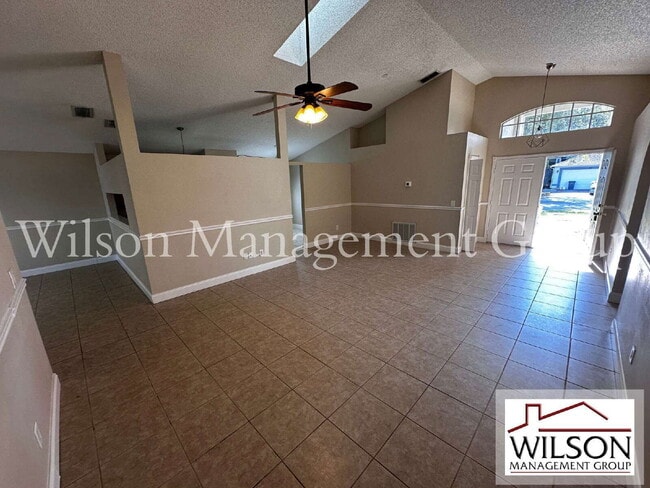 Photo - 2843 Crofton Way