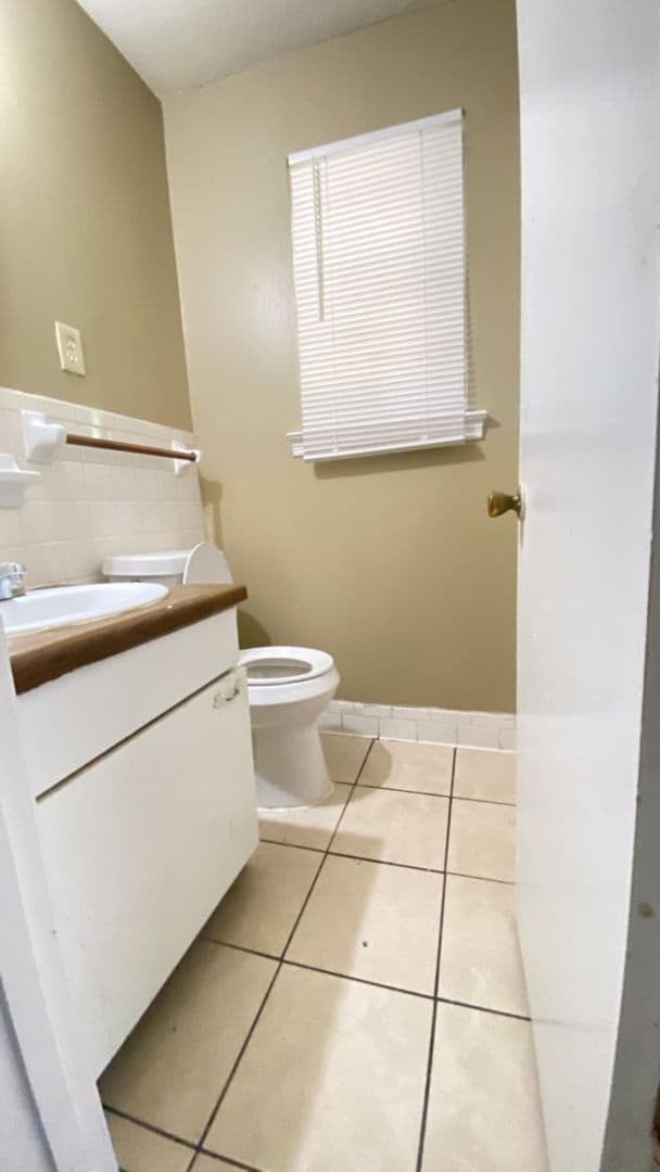 Photo - 3193-95 Forest Glen Unit 3193