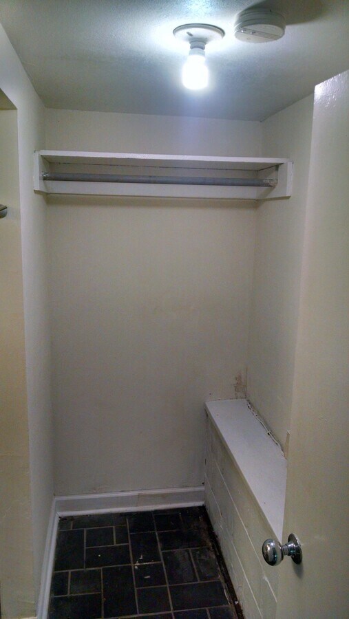 Photo - Studio Apartment tucked away in a quite forestry setting!